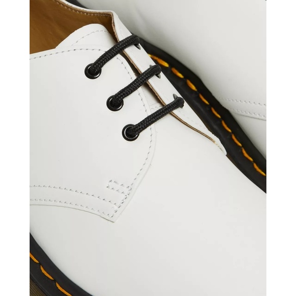 Dr. Martens 1461 Smooth Leather Oxford Shoes in White Size 7 NWT - Picture 6 of 16